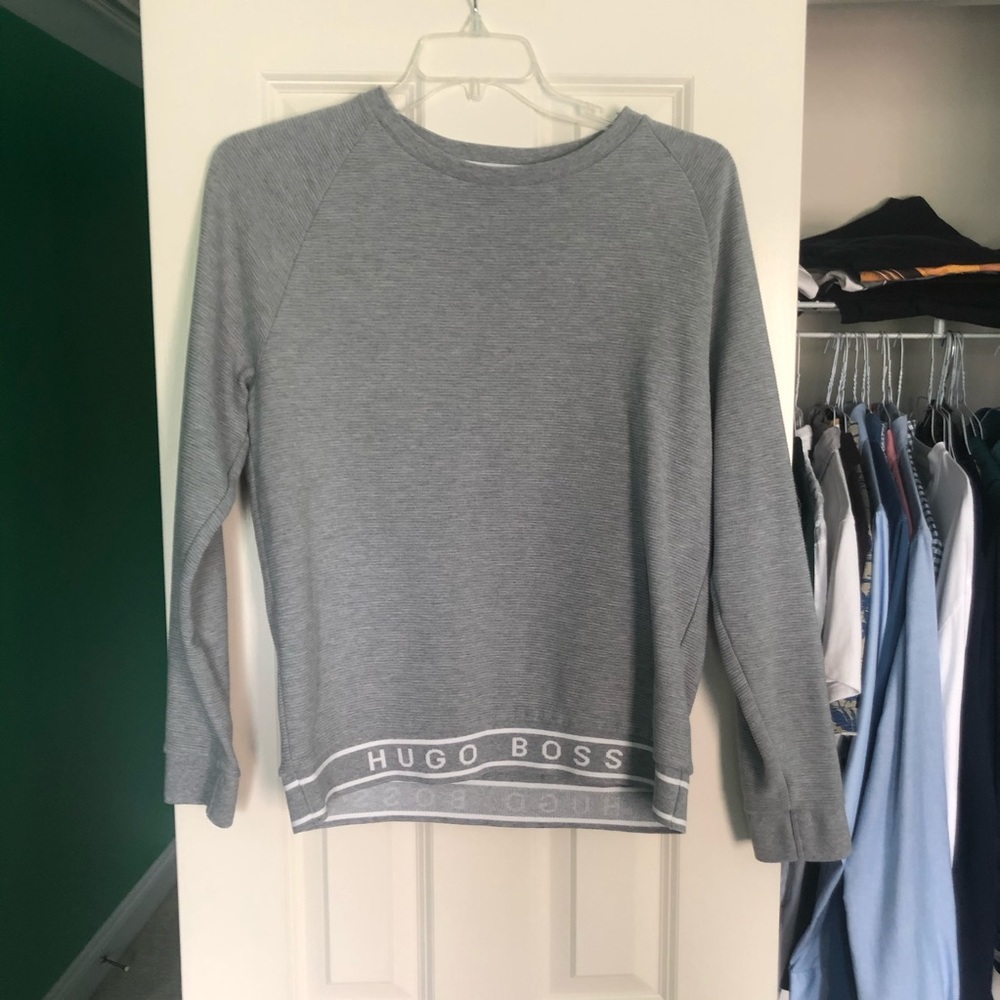 Hugo Boss Simple Gray Crewneck Sweater Medium